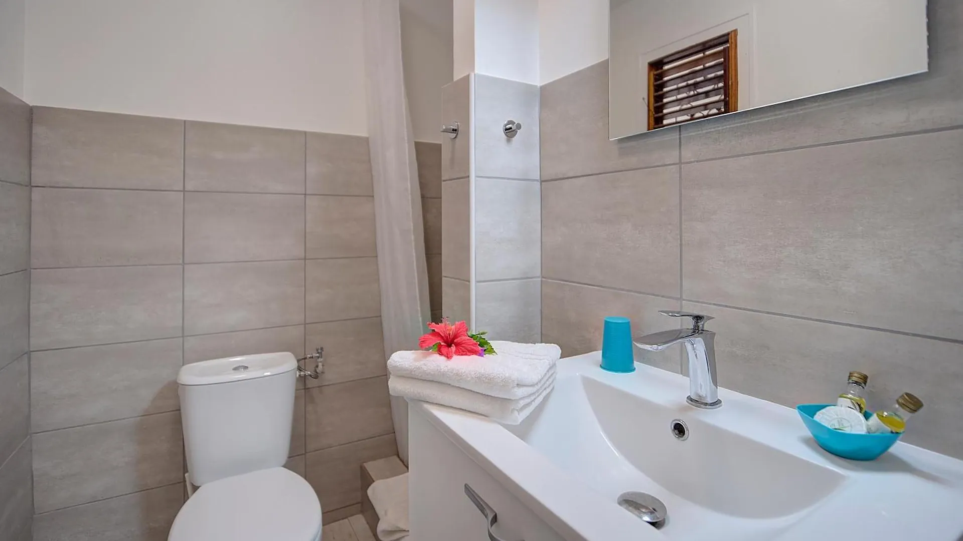 Résidence Ti'Kéol - Appartements avec terrasse 2 à 4 personnes, piscine Sainte-Anne