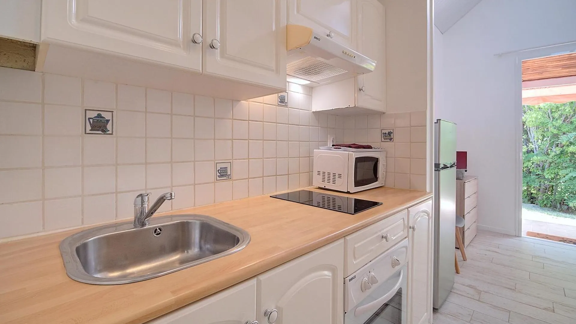 Résidence Ti'Kéol - Appartements avec terrasse 2 à 4 personnes, piscine Sainte-Anne Martinique