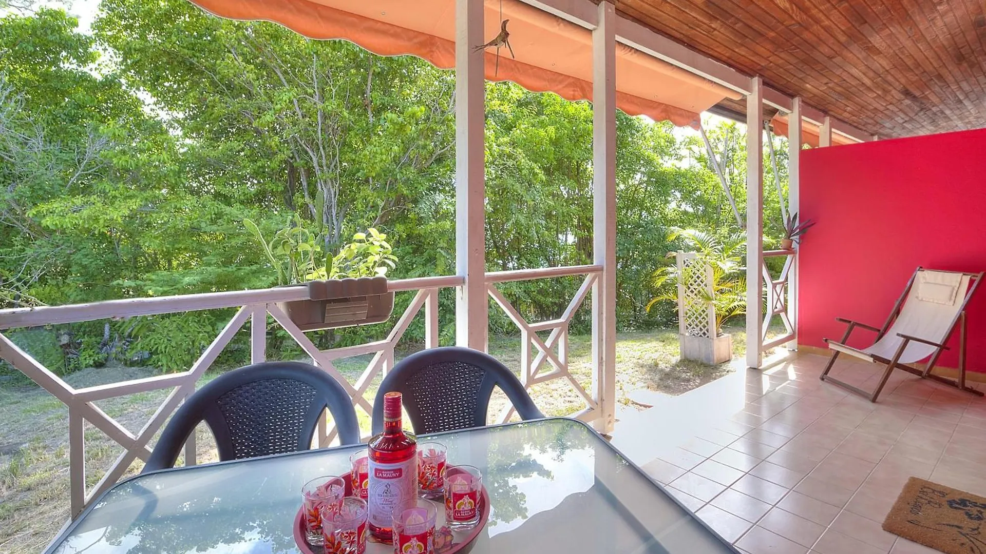 Résidence Ti'Kéol - Appartements avec terrasse 2 à 4 personnes, piscine Sainte-Anne